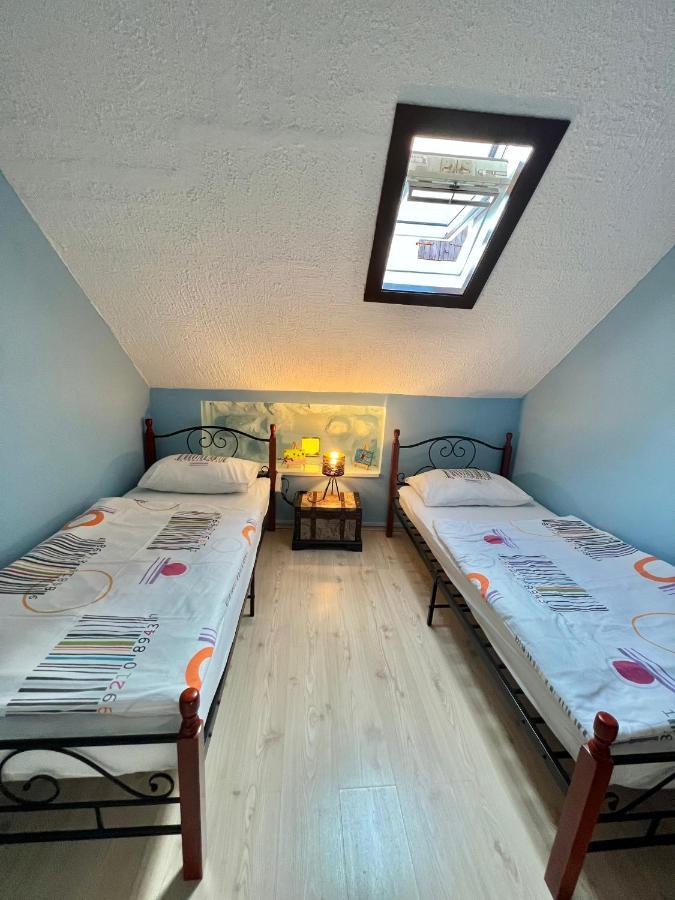 Apartment Nikolina Trogir Exteriör bild