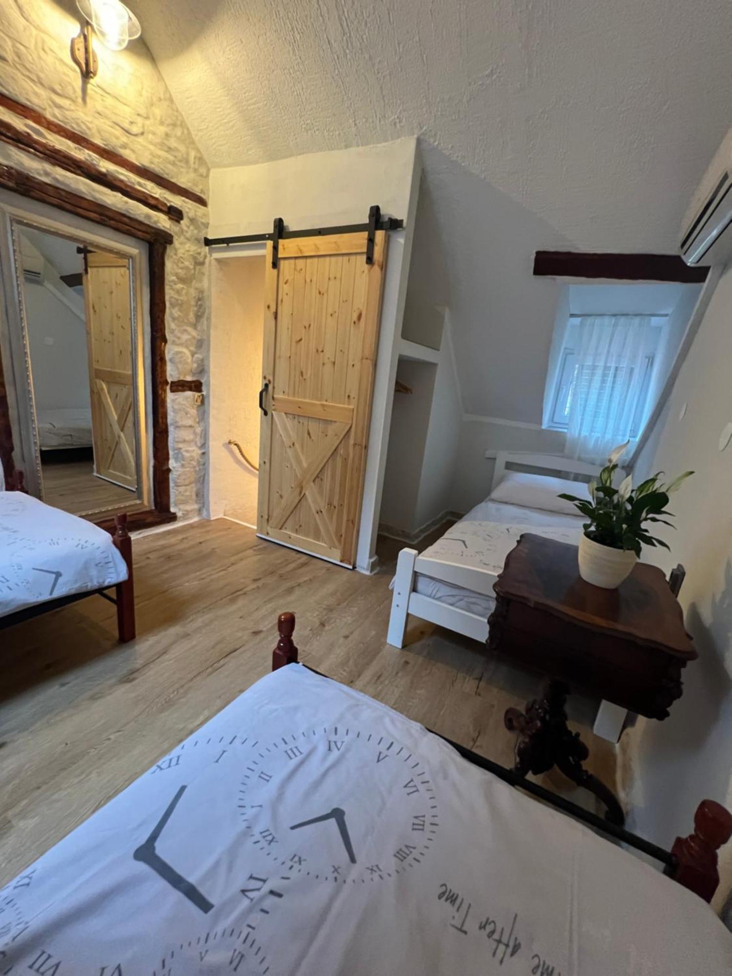 Apartment Nikolina Trogir Exteriör bild