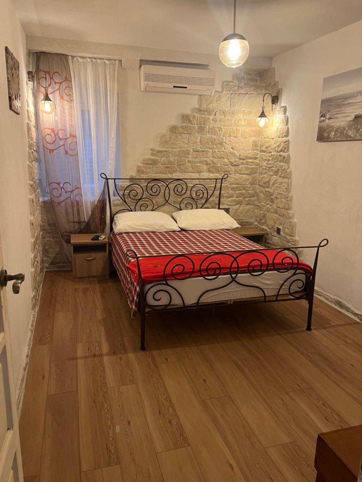 Apartment Nikolina Trogir Exteriör bild