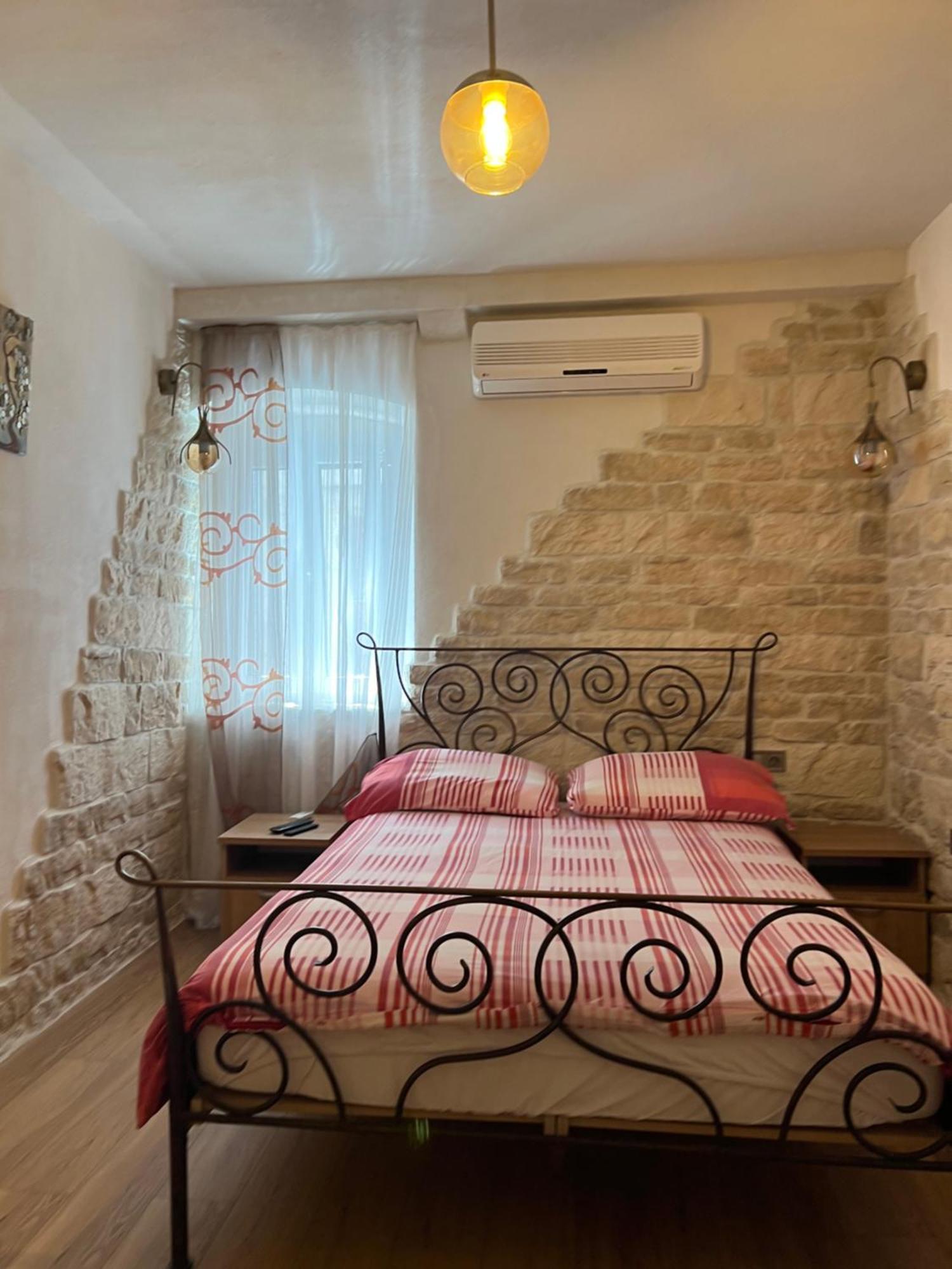 Apartment Nikolina Trogir Exteriör bild