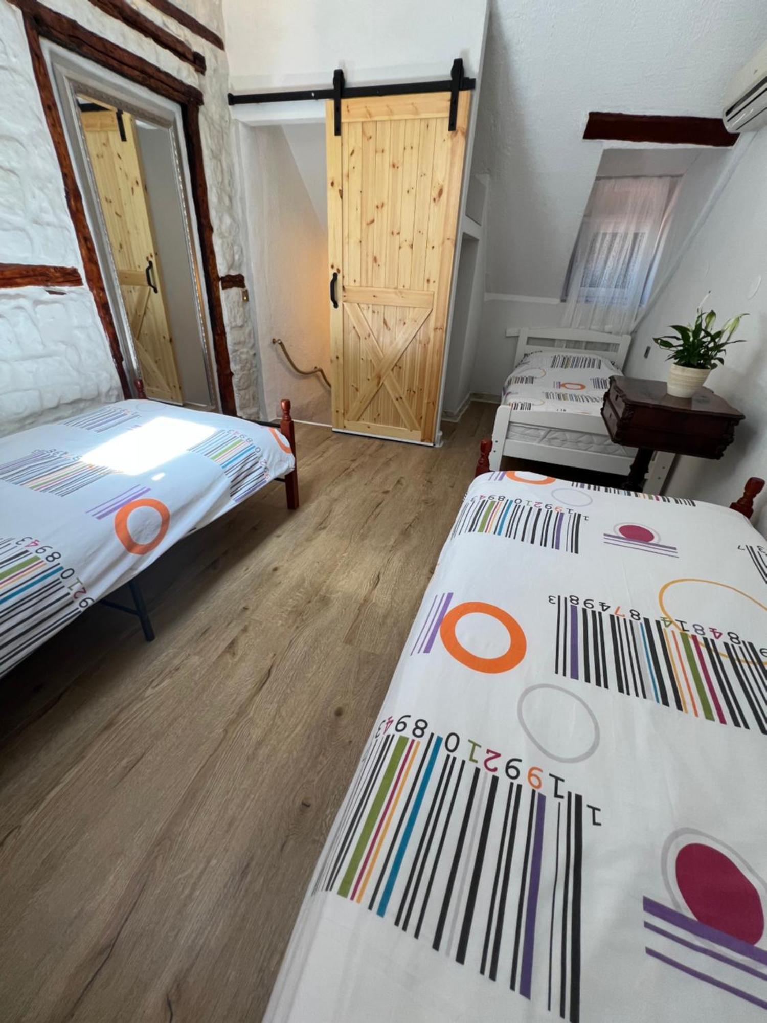 Apartment Nikolina Trogir Exteriör bild
