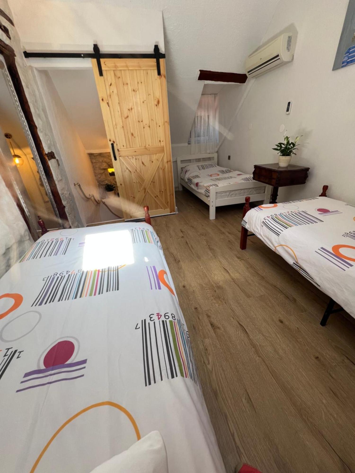 Apartment Nikolina Trogir Exteriör bild