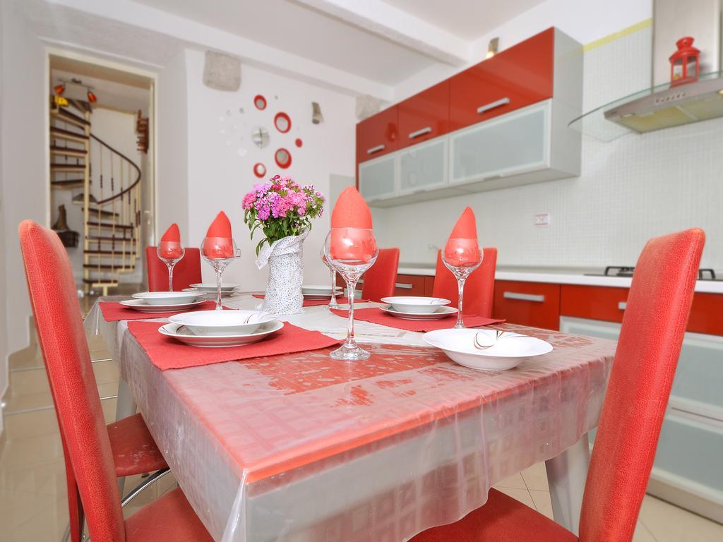 Apartment Nikolina Trogir Exteriör bild