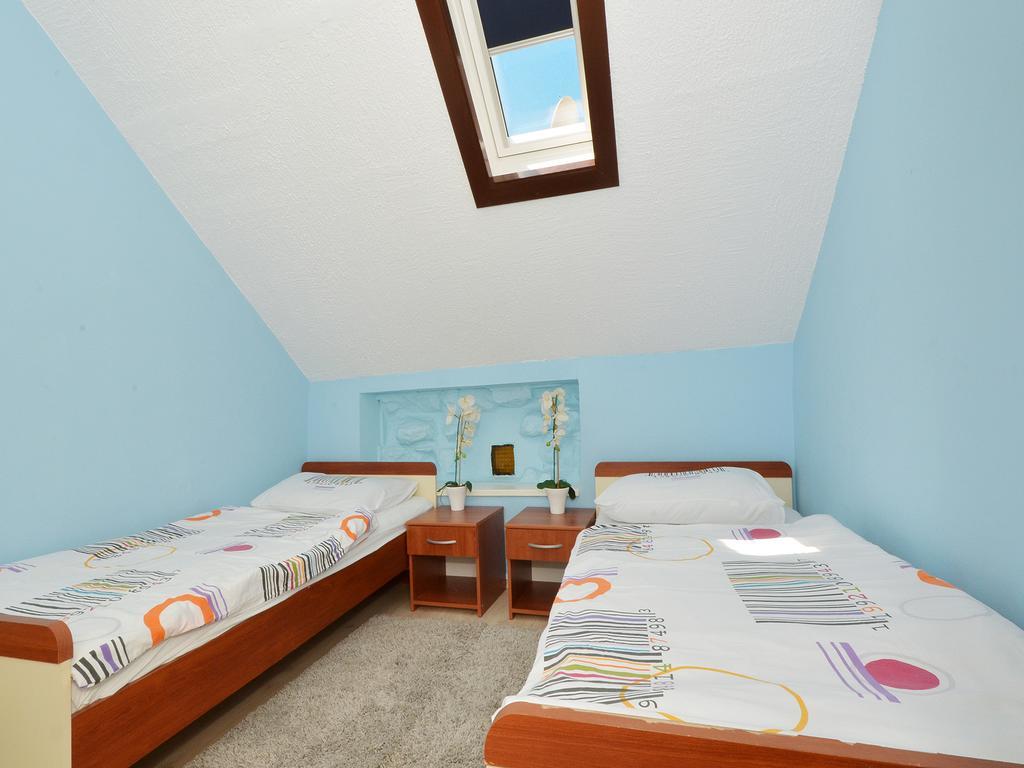 Apartment Nikolina Trogir Exteriör bild